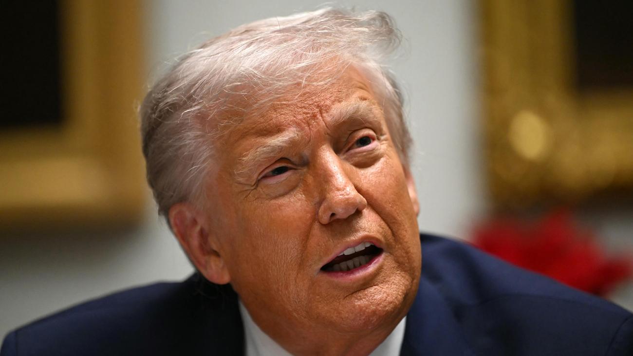 Krieg gegen die Ukraine: Trump übt weiter Druck auf Selenskyj aus