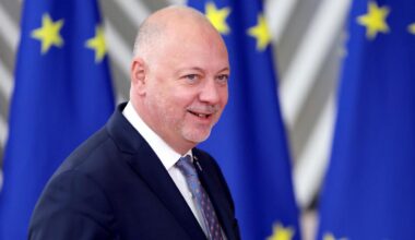 Bulgariens Regierungschef Scheljaskow reicht Rücktritt ein