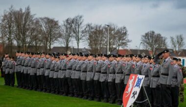 90 Rekruten legen ihr Gelöbnis in schwierigen Zeiten ab