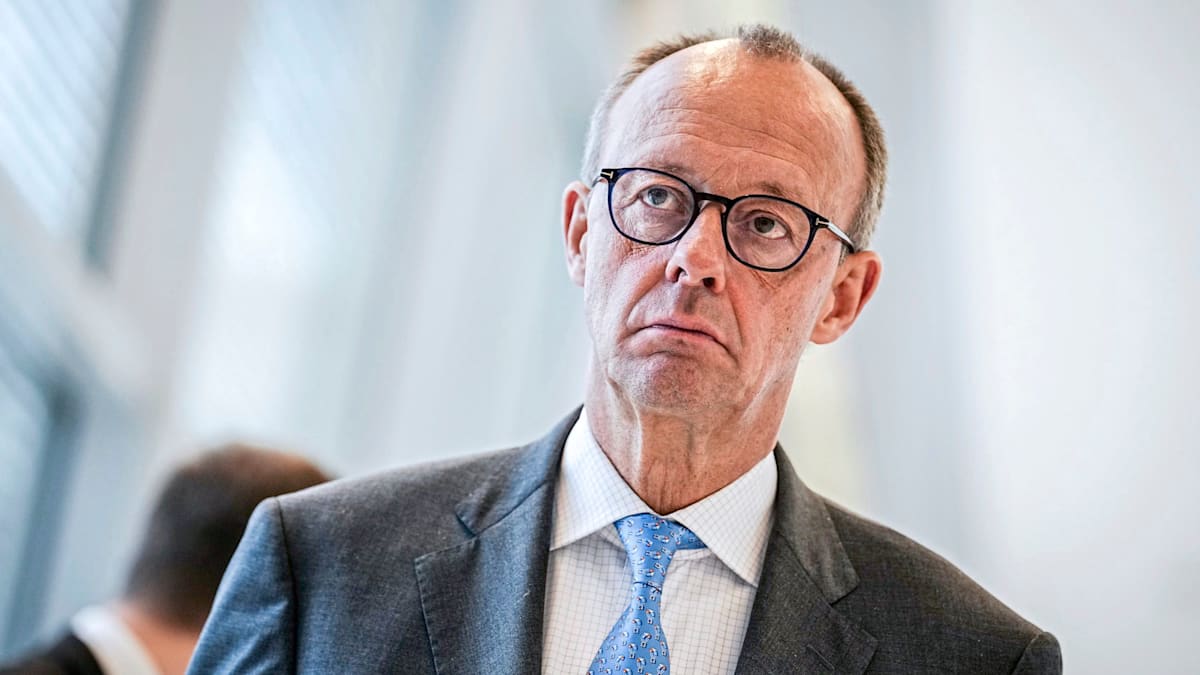 Umfrage: AfD verliert zwei Prozentpunkte, Union liegt auf Platz eins