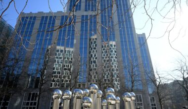 Krieg gegen die Ukraine: EU-Staaten beschließen dauerhaftes Einfrieren russischer Vermögen