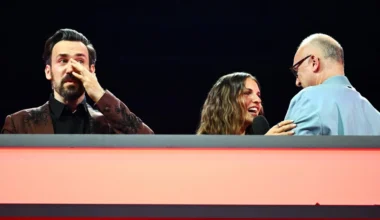 Jan Köppen weint bei Frank Buschmanns Abschied