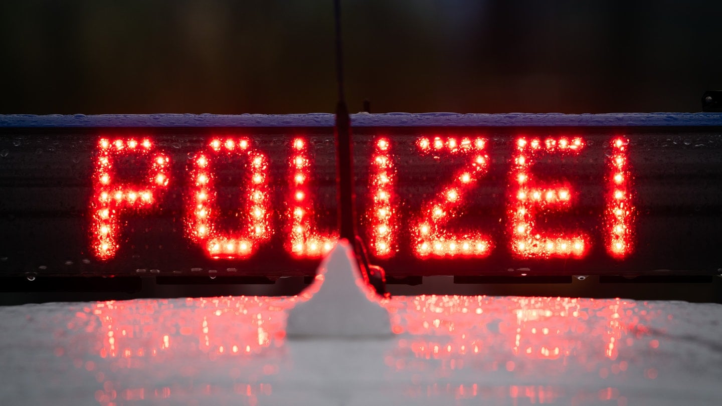 Autokorso blockiert A60 bei Mainz - Polizei stoppt Autos