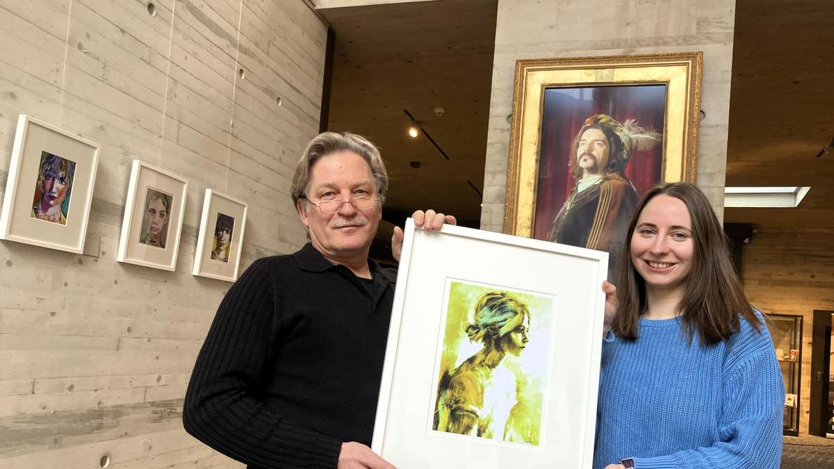 Neue Ausstellung von Antek im Burgaufzugs-Foyer