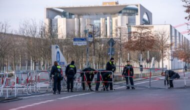 Selenskyj und US-Delegation in Berlin angekommen