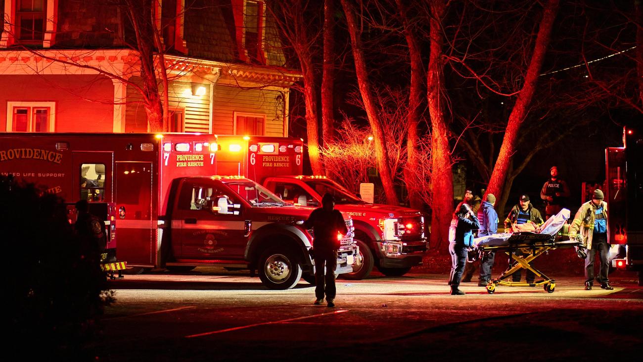 USA: Tote und Verletzte durch Schießerei an Eliteuniversität - DIE ZEIT