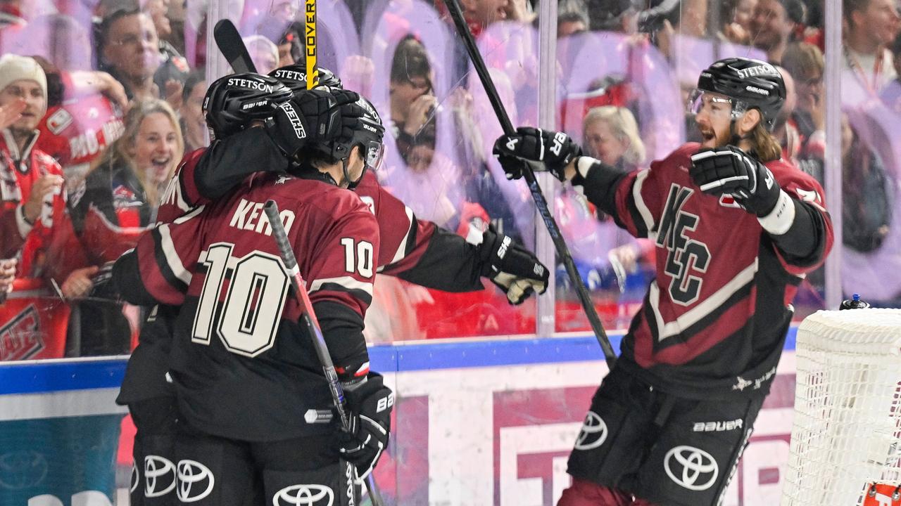 DEL: Kölner Haie gewinnen Spektakel gegen Mannheim