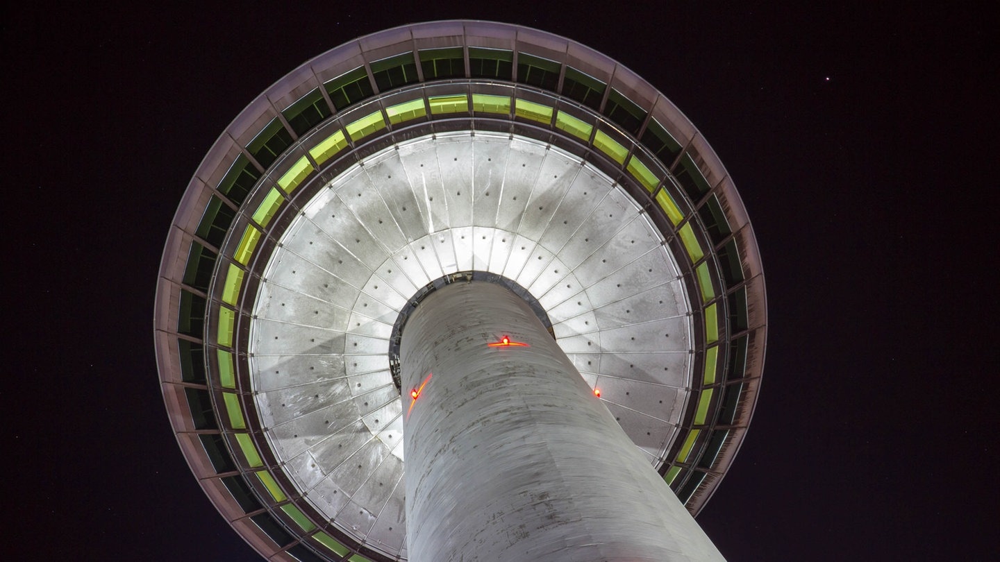 Fernmeldeturm Mannheim in der Nacht