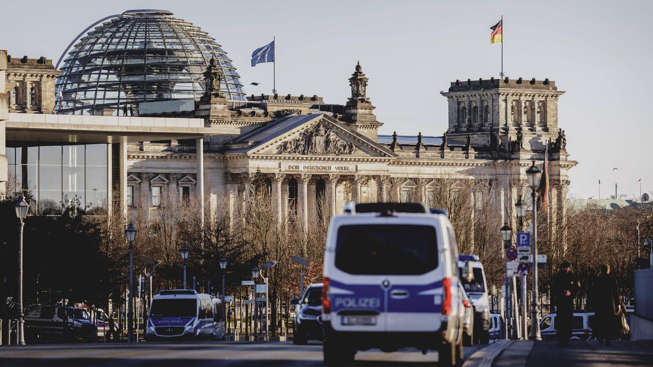 Internet: Internetausfall im Bundestag während des Selenskyj-Besuchs