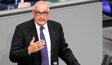 Ist Axel E. Fischer prozessunfähig? Ein Arzt soll ihn untersuchen