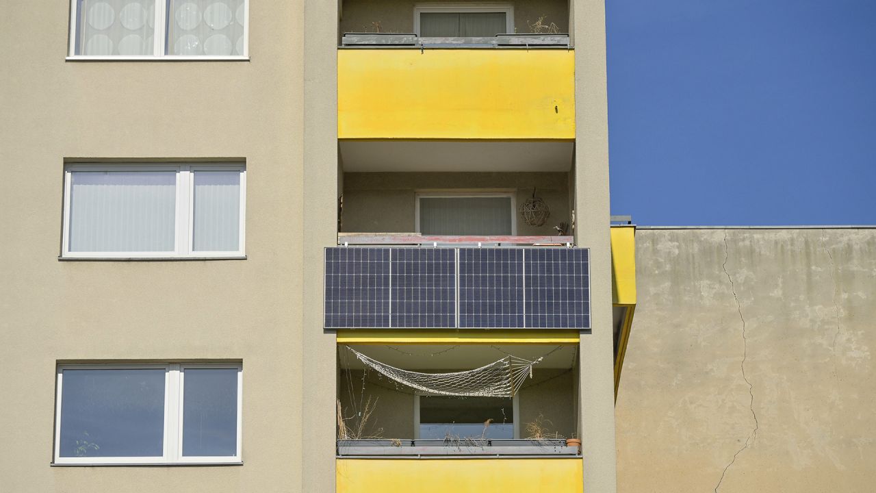 Berliner Senat streicht Förderung für Balkonkraftwerke