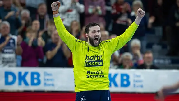 SG-Torwart Benjamin Buric | IMAGO/Beautiful Sports SG-Torwart Benjamin Buric