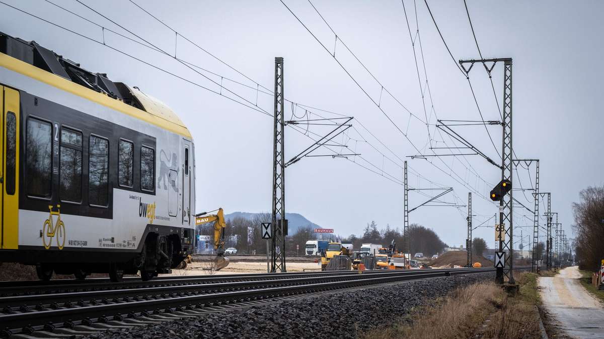 Mann manipuliert im Zug nach Stuttgart – Bundespolizei sucht Zeugen