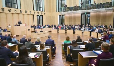 Bundesrat billigt Rentenpaket, Wehrdienst und Steuerentlastungen