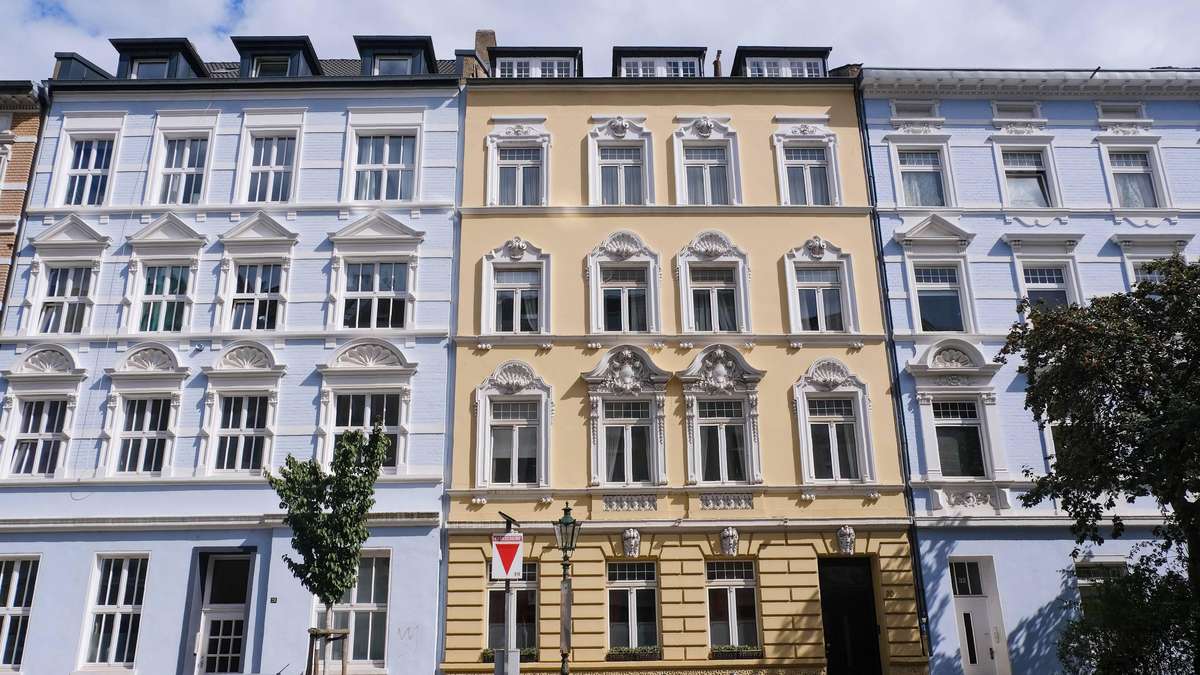 Mann klagt trotz 57.000-Euro-Vermögen – Gericht gibt ihm Recht