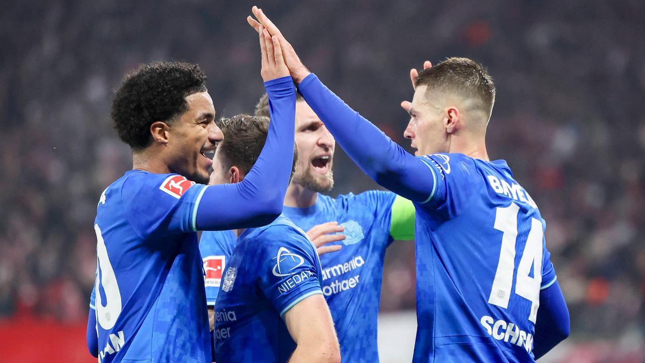 Rückstand gedreht: Leverkusen gewinnt atemloses Verfolgerduell in Leipzig