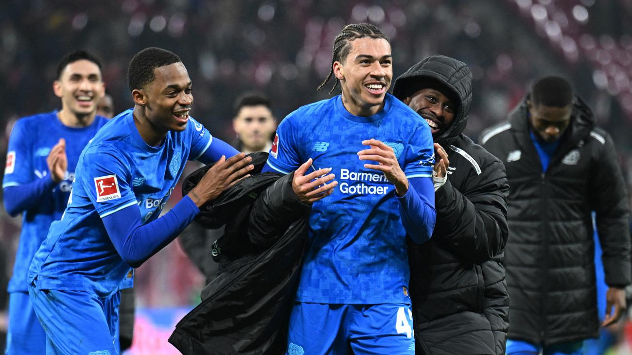 Bundesliga, 15. Spieltag – Samstag: RB Leipzig verliert erstmals in der Saison Heimspiel