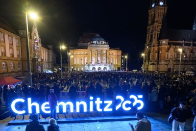 Große Fotogalerie: Chemnitz 2025 in 100 Bildern! - Rückblick aufs Festjahr zur Europäischen Kulturhauptstadt Chemnitz 2025: KuHa-Closing am 29. November.