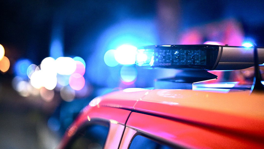 Kuriose Brandursache: Wunderkerzen setzen Vordach in Maintal in Brand