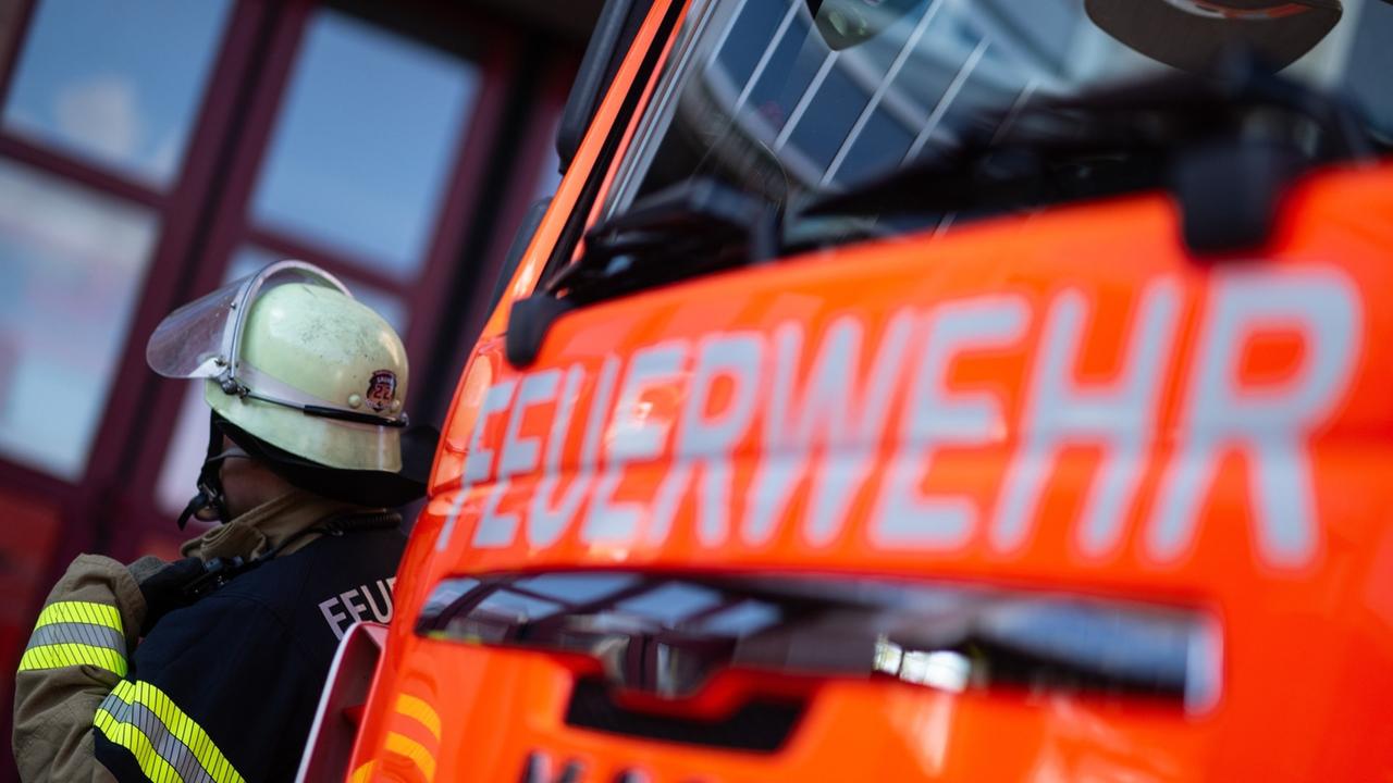 Baden-Württemberg: Brand in Stuttgart-West: Feuerwehr findet tote Frau