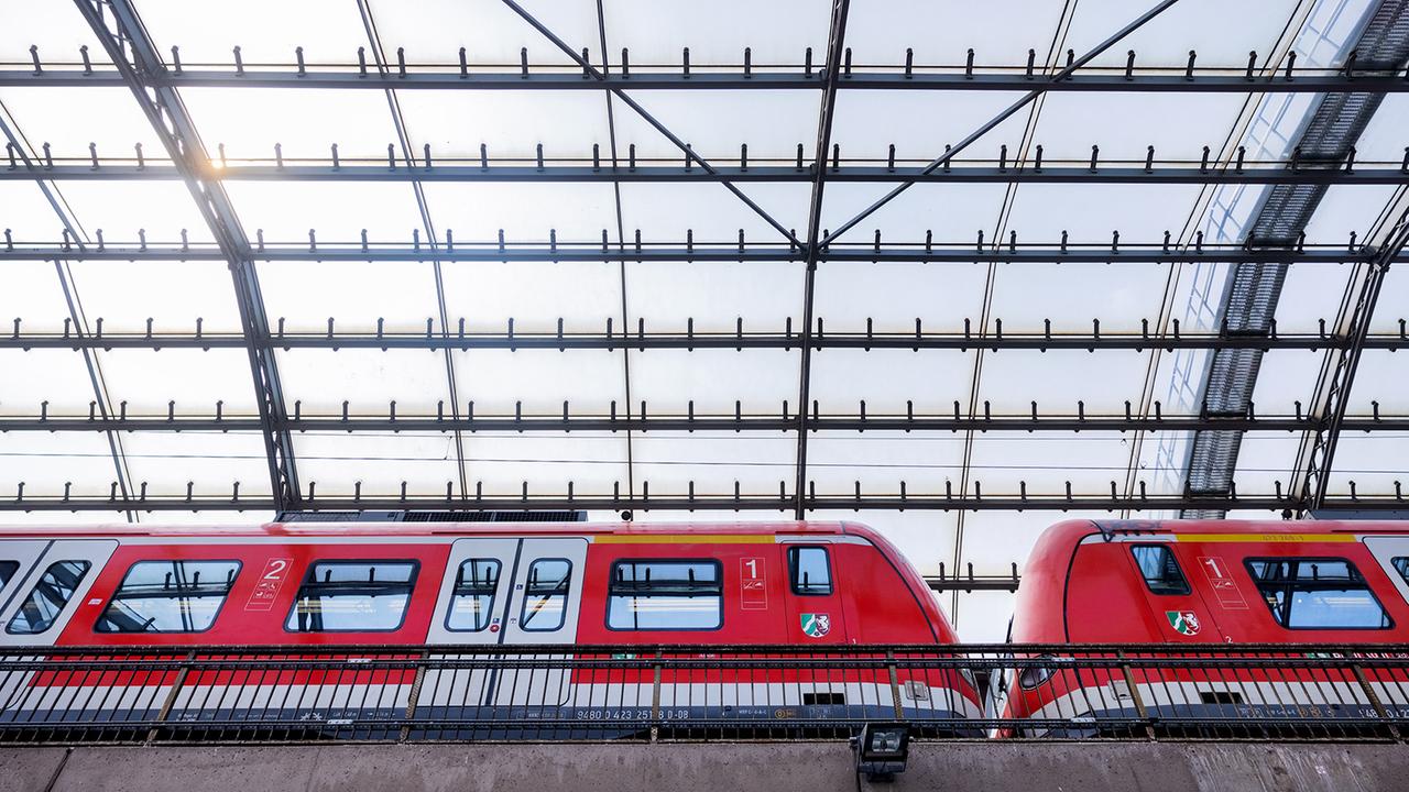 Höherer Preis: 63 Euro fürs Deutschlandticket - und das Klima?