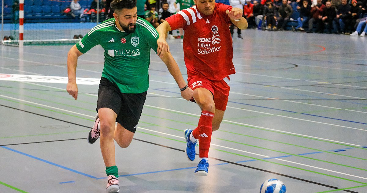 Im Video-Livestream: Endrunde der Bielefelder Hallenfußball-Stadtmeisterschaft 2025