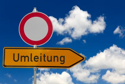 Baustellen in Chemnitz: Das kommt ab heute auf Verkehrsteilnehmer zu - Auch im Dezember stehen die Baufahrzeuge nicht still.