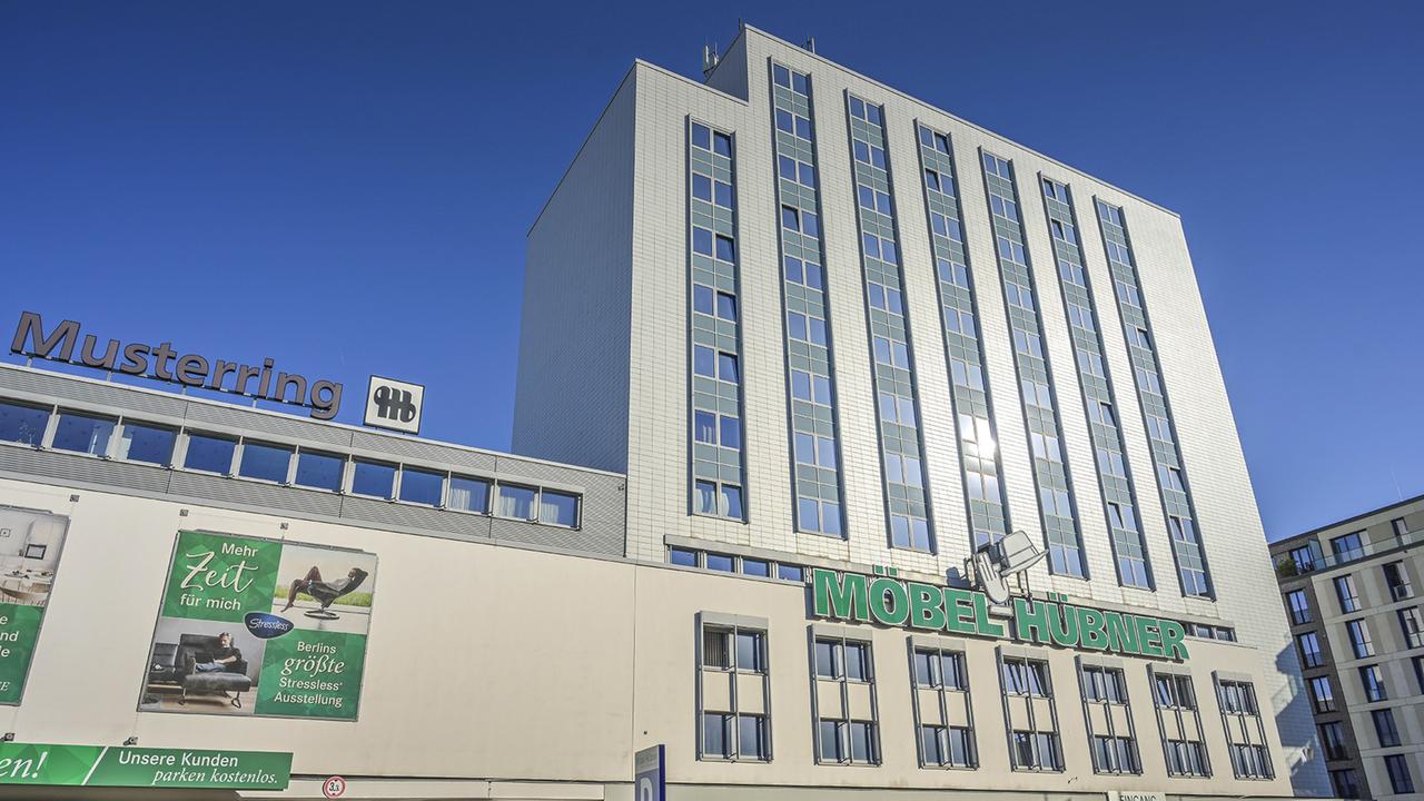 Berlin: Berliner Traditionsgeschäft Möbel-Hübner schließt nach über 100 Jahren