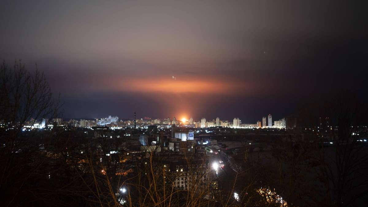 Vor Trump-Selenskyj-Treffen startet Russland massiven Angriff mit Drohnen und Raketen
