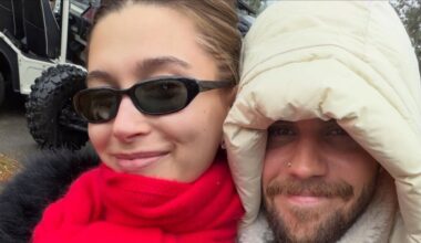 Hailey Bieber und Justin Bieber machen ein Selfie, Dezember 2025