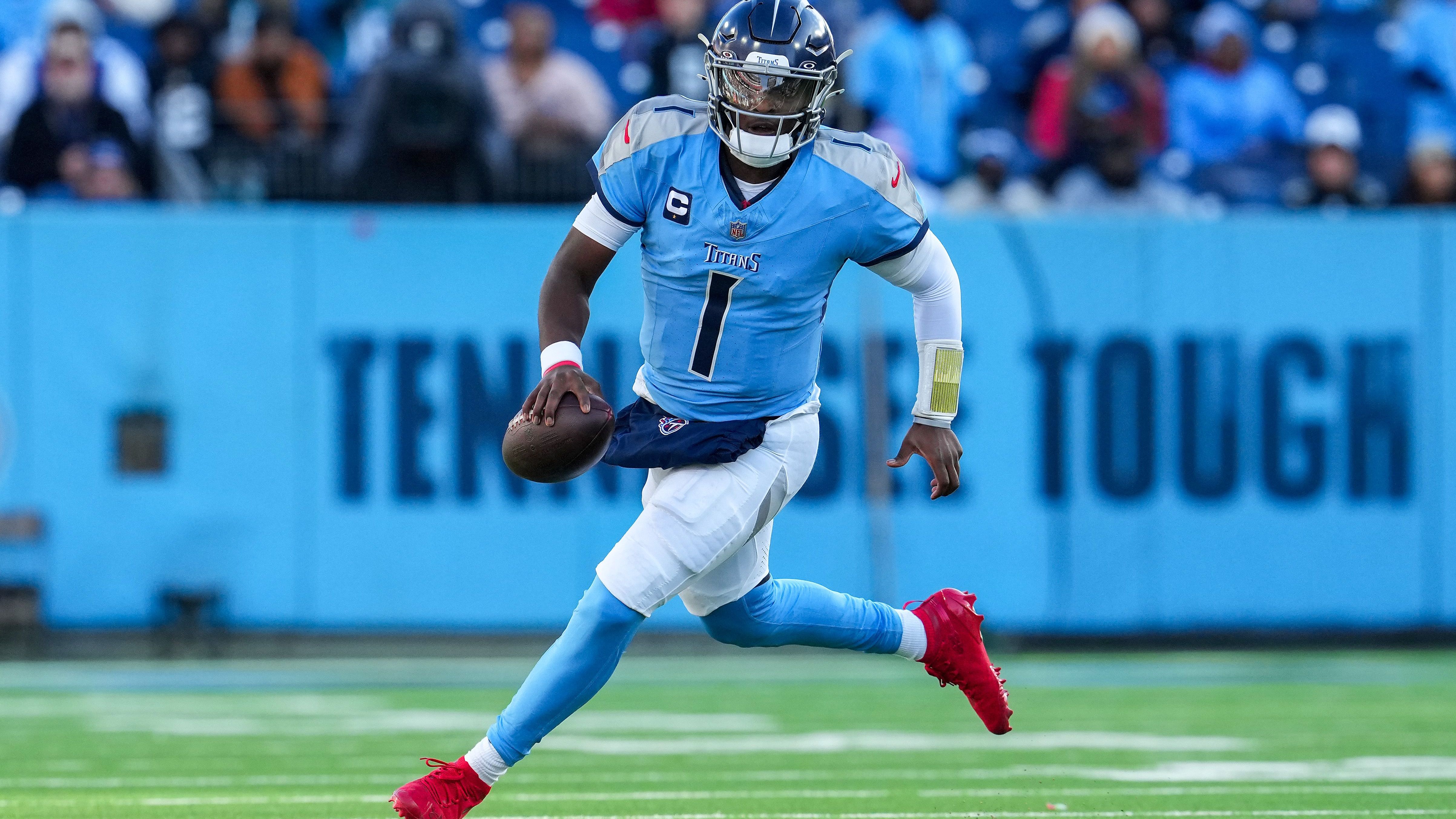 <strong>Tennessee Titans (3-13)</strong><br>Für Nummer 1 Pick Cam Ward heißt es im ersten Jahr Lernen, Lernen, Lernen. Und in den Playoffs Zuschauen. Für Tennessee war nach der 3:25-Niederlage gegen die Jacksonville Jaguars Platz 1 in der Division oder 7 in der AFC nicht mehr erreichbar.