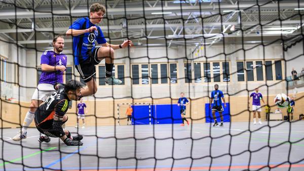 Hallenkreismeisterschaft in Nürnberg: TSV Johannis 83 und SC Germania weiter - die Bilder