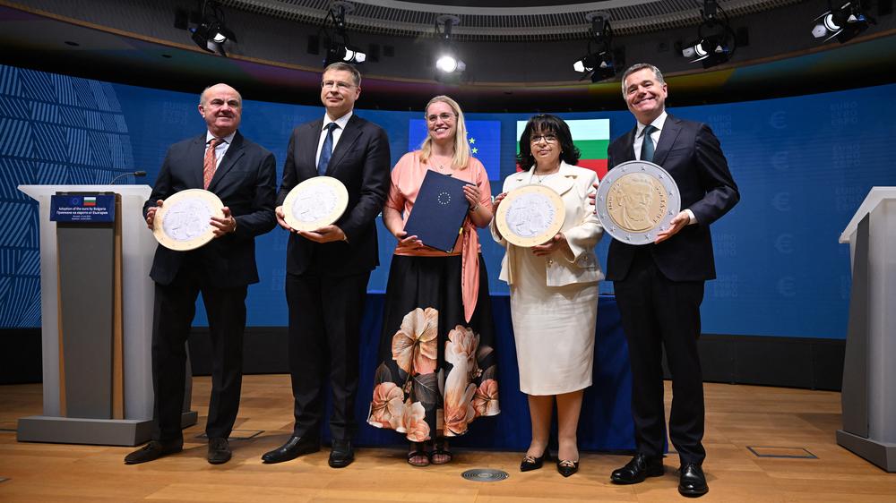 Euro-Einführung in Bulgarien: Bulgarien tritt im neuen Jahr als 21. Mitglied der Eurozone bei.