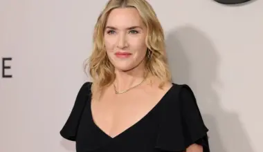 Kate Winslet verrät, mit wem sie ihre "ersten intimen Erfahrungen" hatte