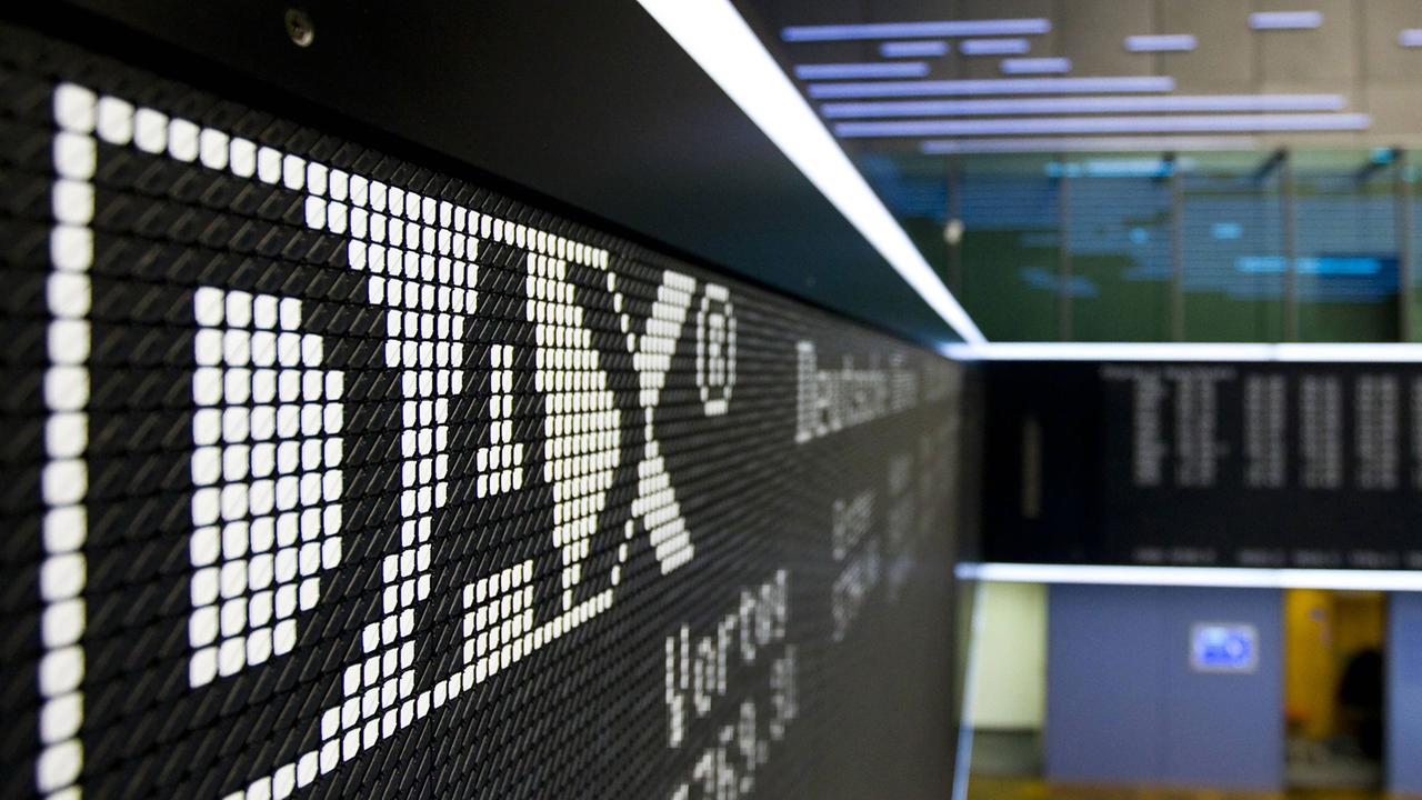 DAX vor starker Jahresbilanz - Verhaltener Wochenauftakt