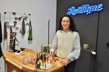 Neueröffnung in Chemnitz: "Rentique" begeistert mit Secondhand-Mode - Geöffnet hat „Rentique“ dienstags bis samstags von 12 bis 18 Uhr.