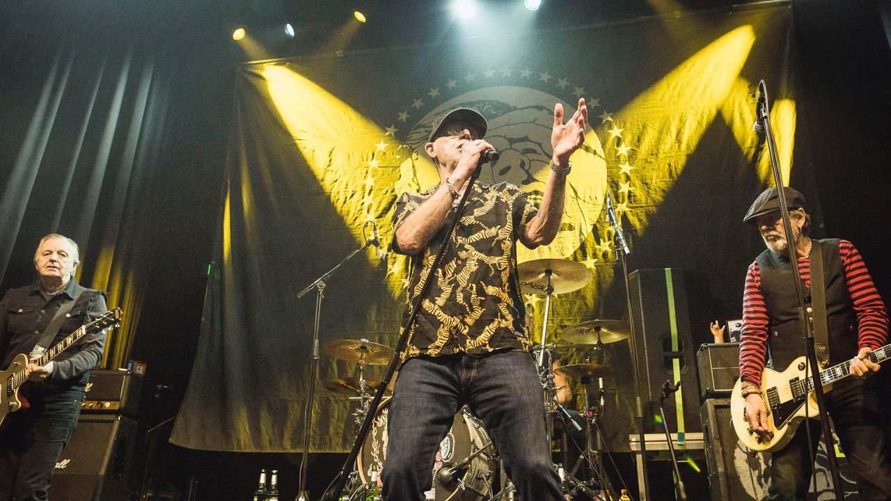 Extrabreit im Hole44: Deutschlands beste Rentnerband