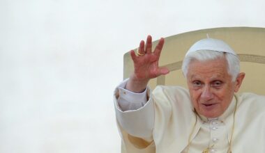 Gedenkmesse für Benedikt XVI. im Petersdom