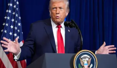 Trump kritisiert Windräder mit Vogelbild – dreifacher Fehler