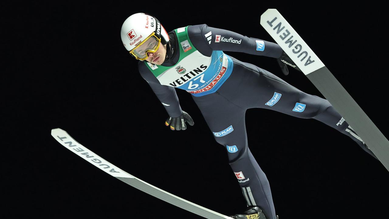 Skispringen in Garmisch-Partenkirchen: Raimund und Hoffmann in Lauerstellung