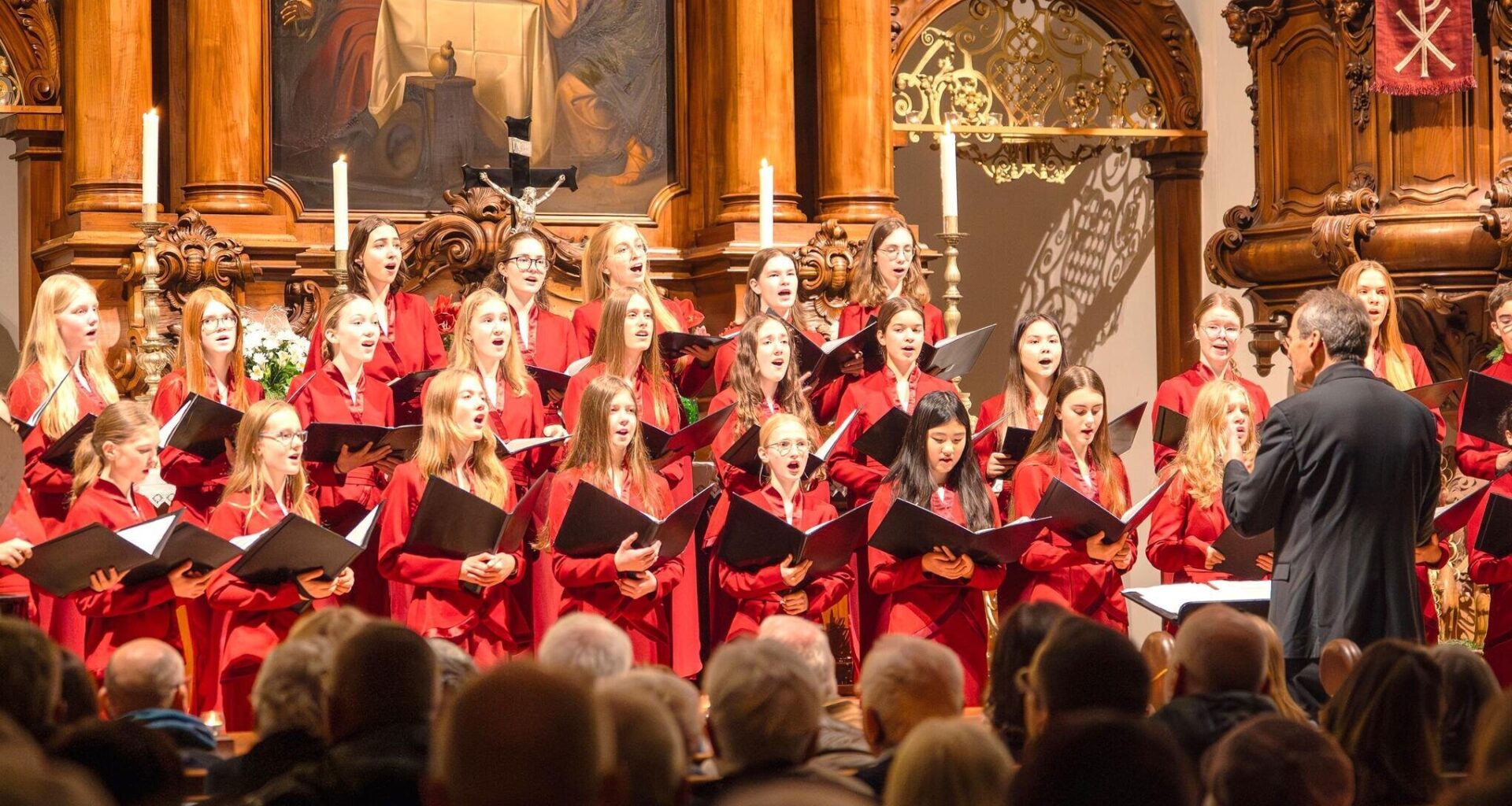 Adventswochenende lädt zum Schauen, Kaufen und Mitmachen ein