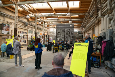 Große Fotogalerie: Chemnitz 2025 in 100 Bildern! - Rückblick aufs Festjahr zur Europäischen Kulturhauptstadt Chemnitz 2025: Garagen-Ausstellung.