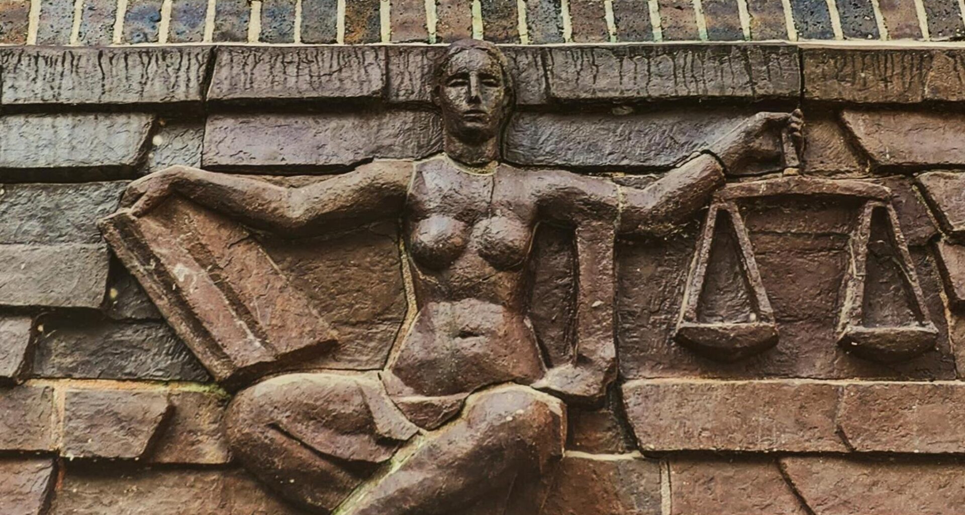 Frau aus Mittelsachsen steht nach sechs Jahren wegen gefälschter E-Mail erneut vor Gericht