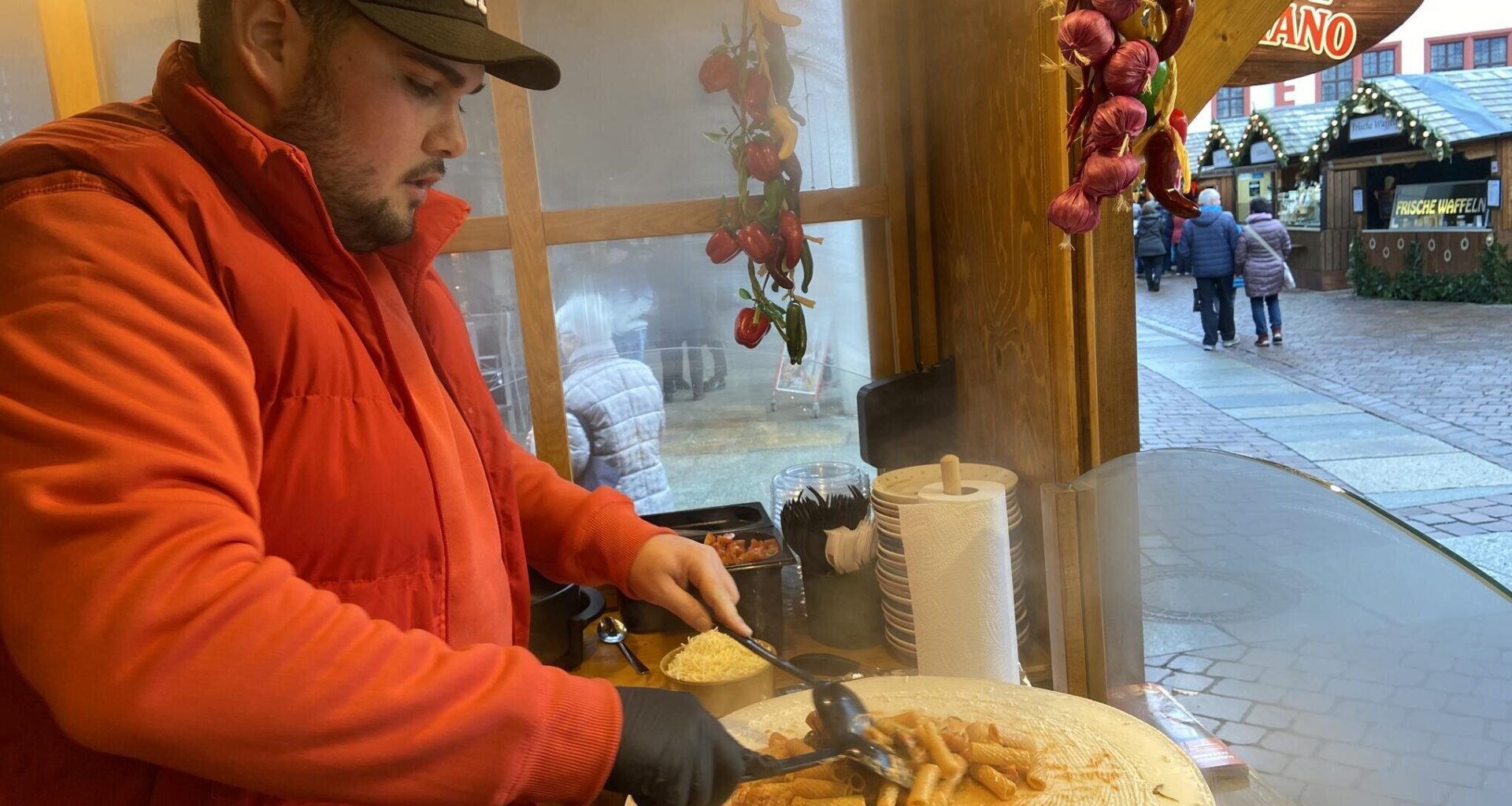 Besondere Speisen auf dem Chemnitzer Weihnachtsmarkt
