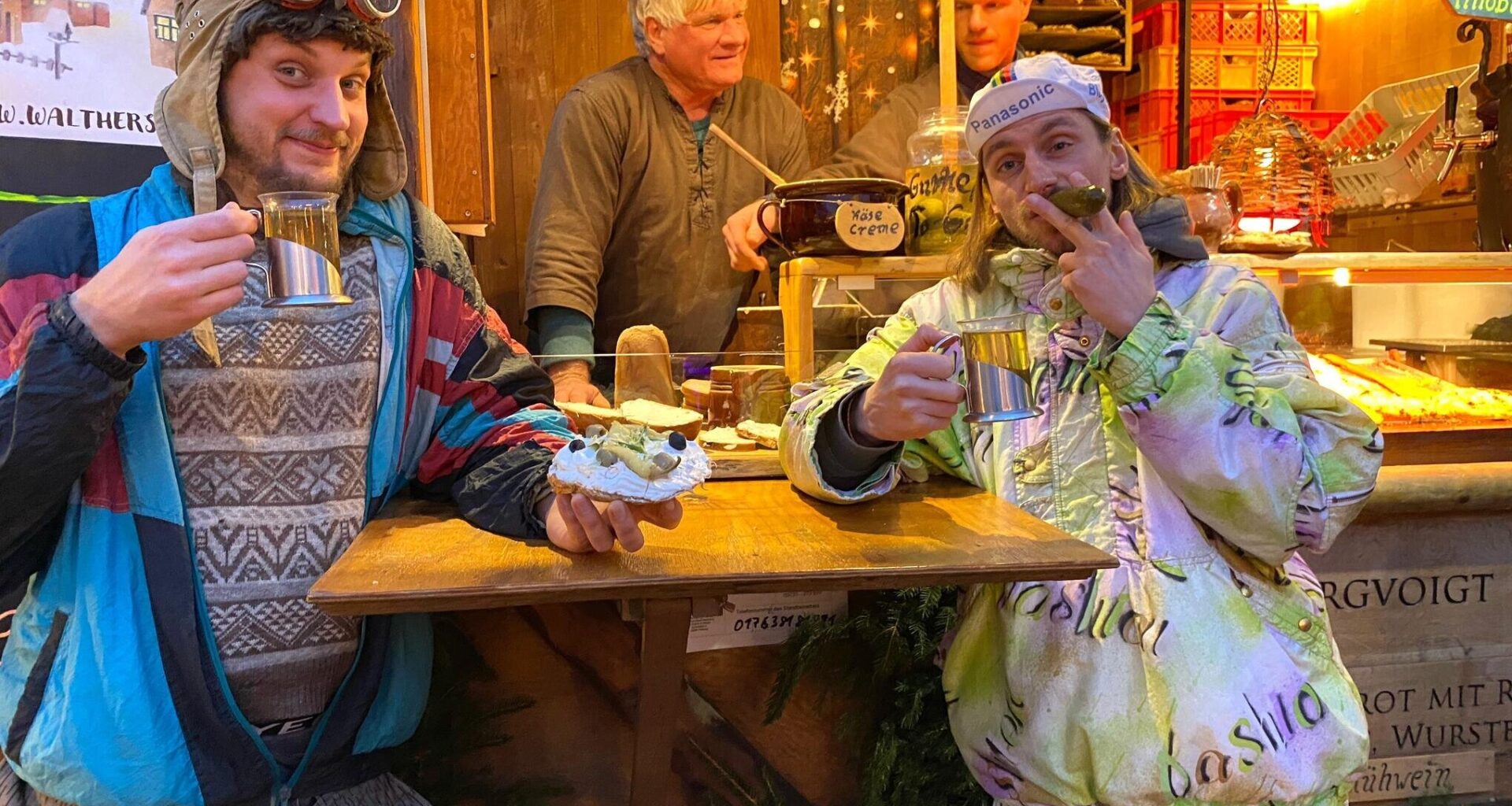 Was machen Günther und Hindrich auf dem Freiberger Christmarkt?