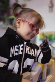 Charlotte leidet an einem seltenen Gendefekt. Zudem erkrankte sie an Krebs.