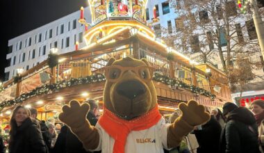Capy besucht den Weihnachtsmann im Erzgebirgsdorf