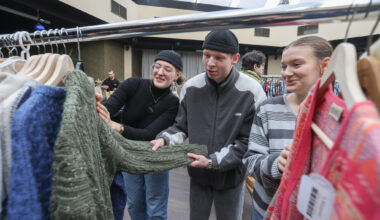 Wo Kleidung zum Kilo-Preis rausgeht und junge Leute den Stil ihrer Eltern entdecken