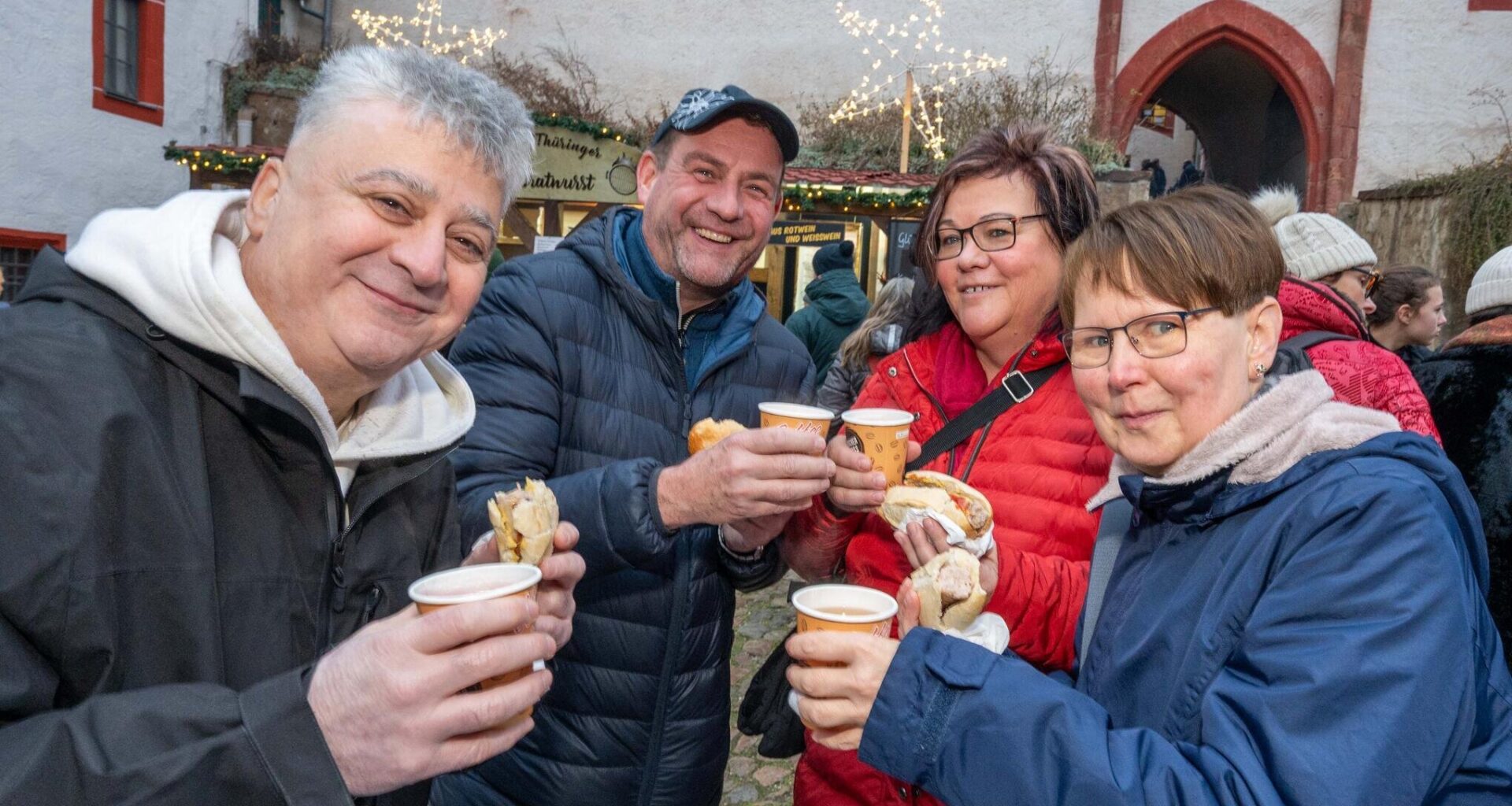 Weihnachtsromantik pur beim Adventsmarkt auf Schloss Rochsburg