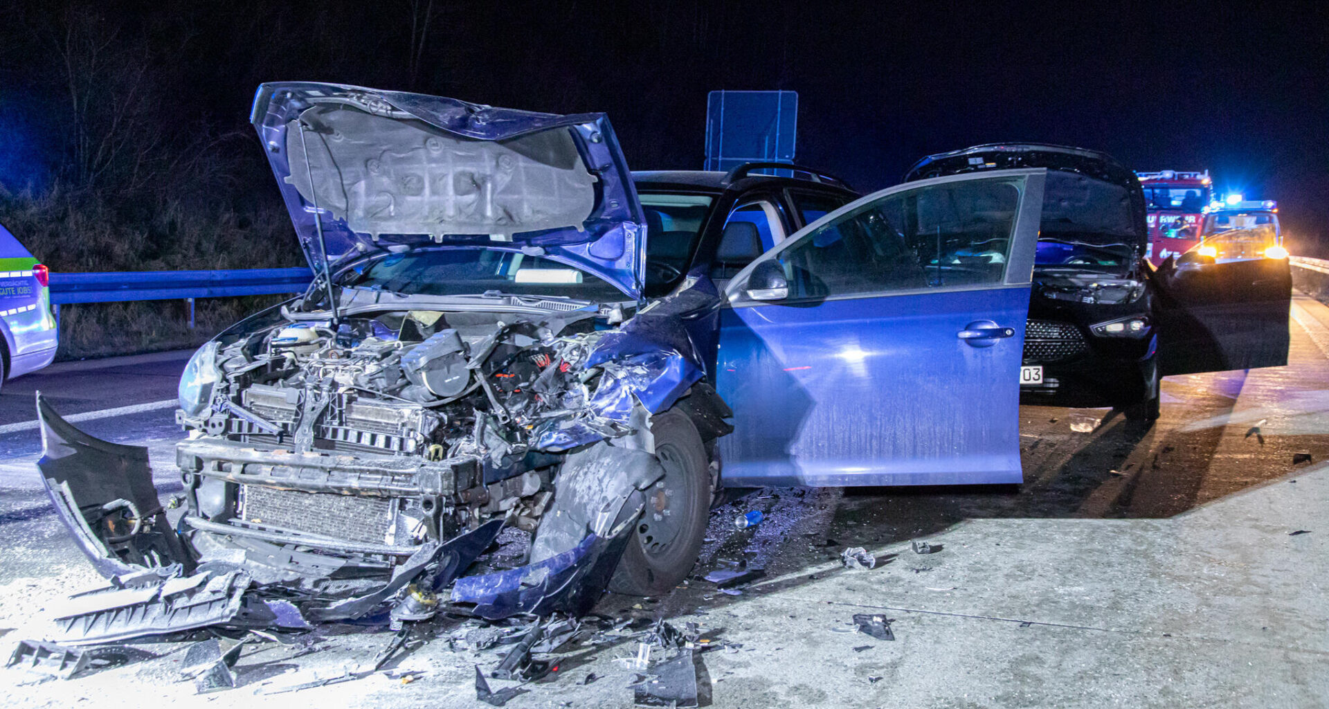 Schwerer Verkehrsunfall mit fünf Autos